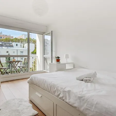 アパート Bright Studio With Balcony In The 20th Arr - Welkeys *