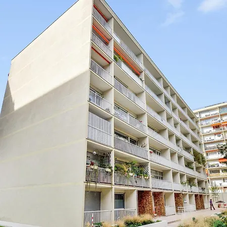 アパート Bright Studio With Balcony In The 20th Arr - Welkeys パリ