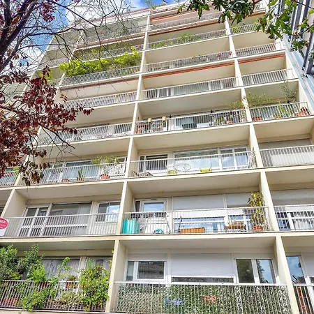 Bright Studio With Balcony In The 20th Arr - Welkeys パリ